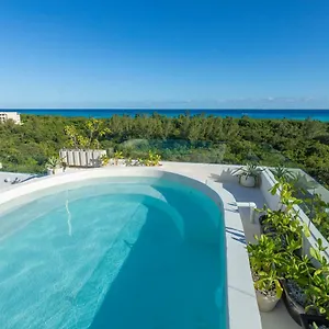 https://suite-cielo-y-mar.quintano-roohotels.com